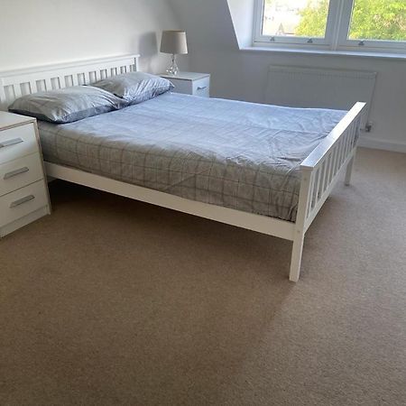 Apartmán Lovely 2-Bed Flat With Well Equipped Kitchen Ealing Exteriér fotografie