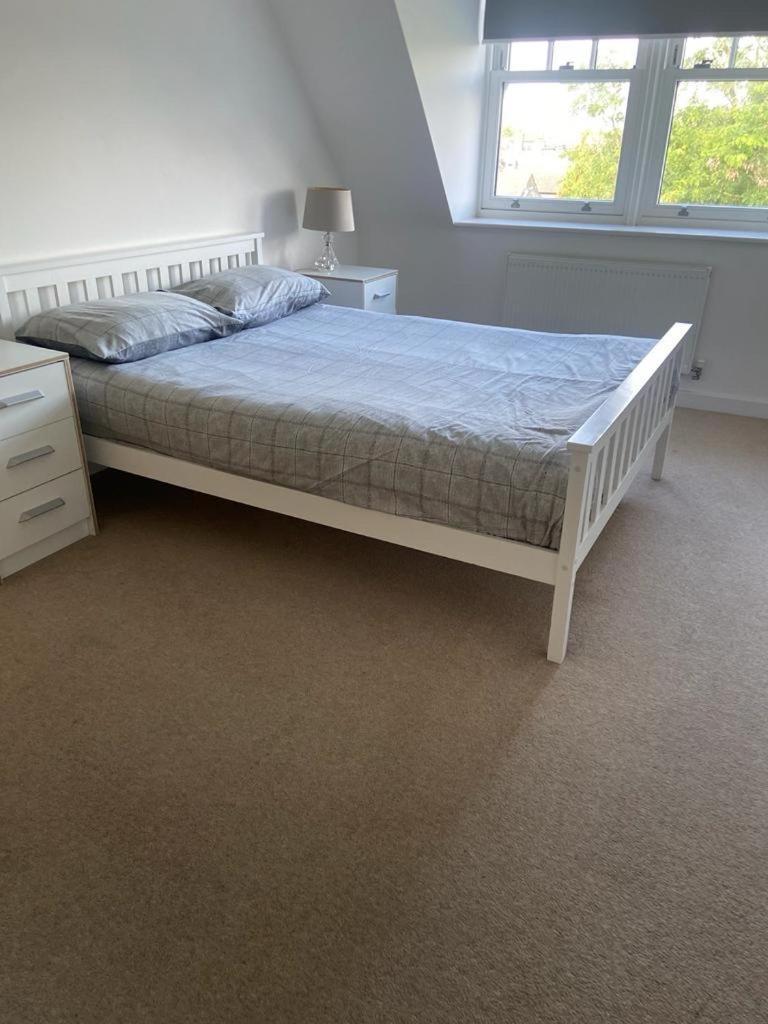 Apartmán Lovely 2-Bed Flat With Well Equipped Kitchen Ealing Exteriér fotografie